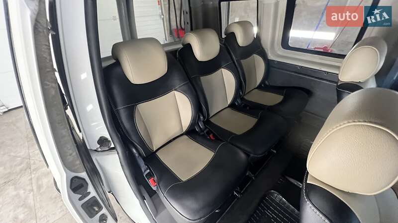 Мінівен Volkswagen Caddy 2008 в Рівному