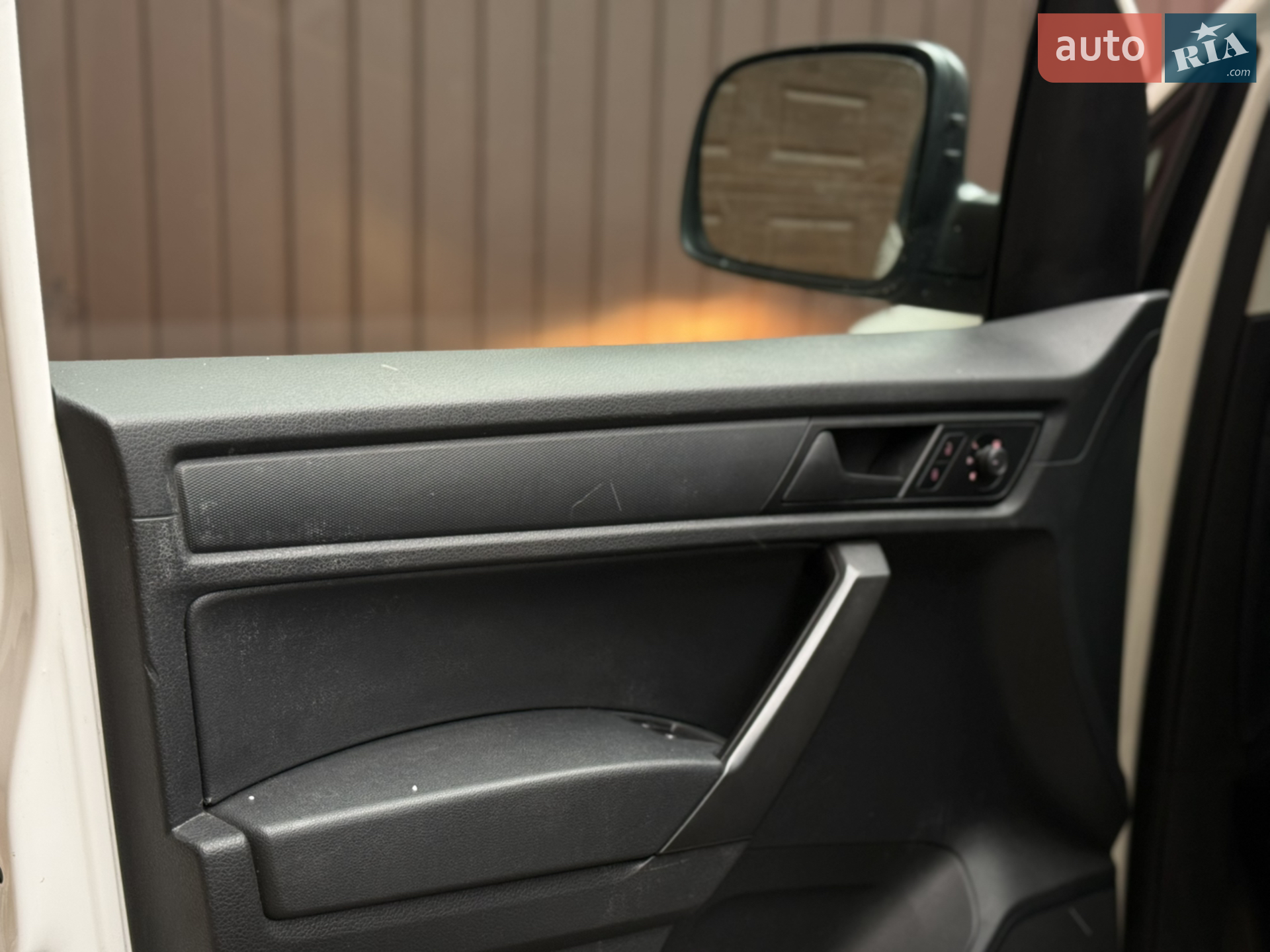 2017 Volkswagen Caddy - мініатюра 31