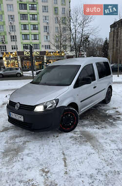 Минивэн Volkswagen Caddy 2010 в Киеве