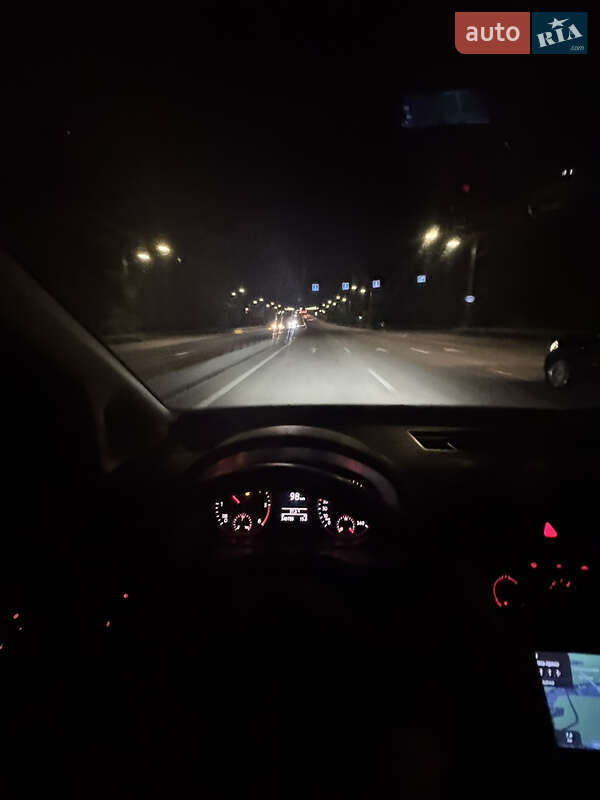 Мінівен Volkswagen Caddy 2010 в Києві