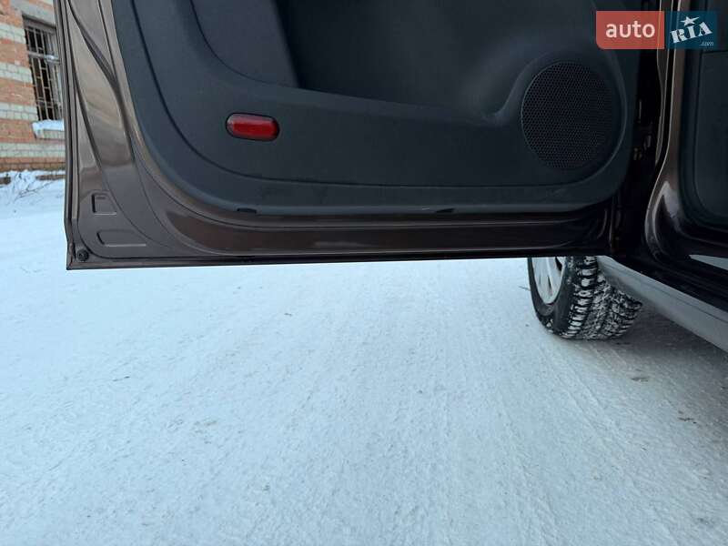 Мінівен Volkswagen Caddy 2014 в Козятині