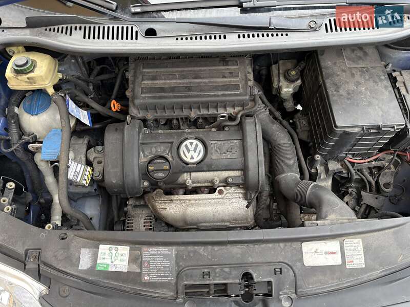 Минивэн Volkswagen Caddy 2006 в Судовой Вишне