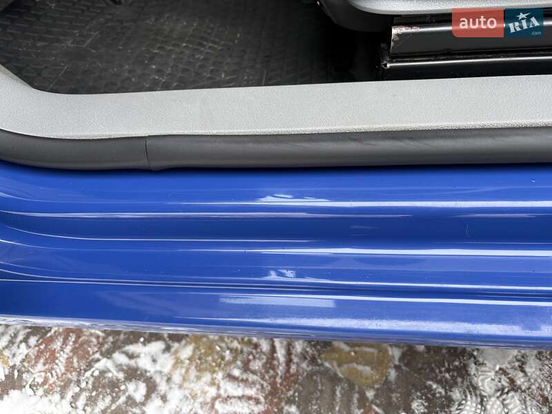 Минивэн Volkswagen Caddy 2006 в Судовой Вишне