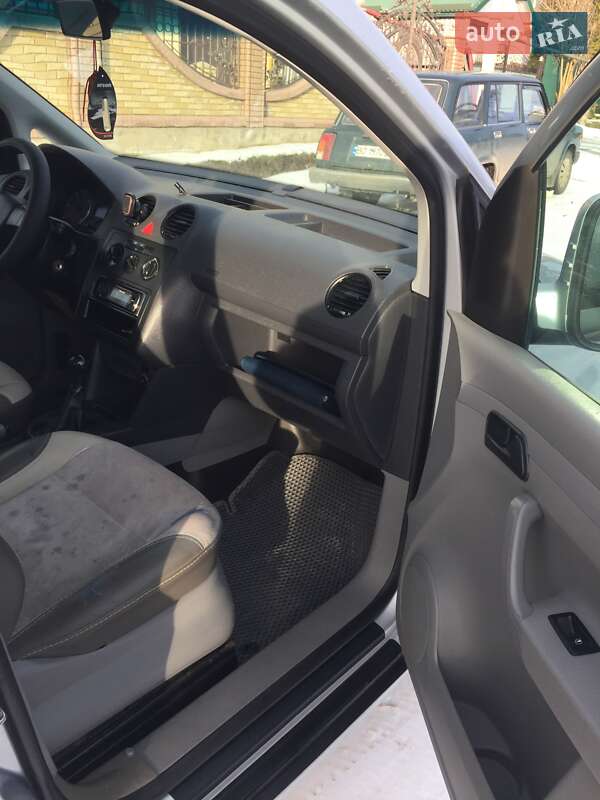 Мінівен Volkswagen Caddy 2010 в Заліщиках