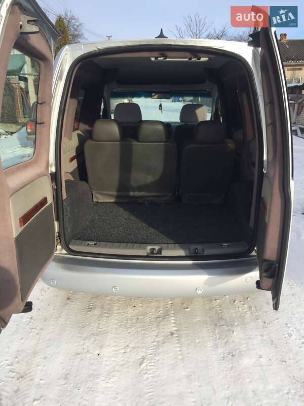 Мінівен Volkswagen Caddy 2010 в Заліщиках