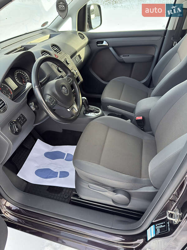 Минивэн Volkswagen Caddy 2012 в Бучаче