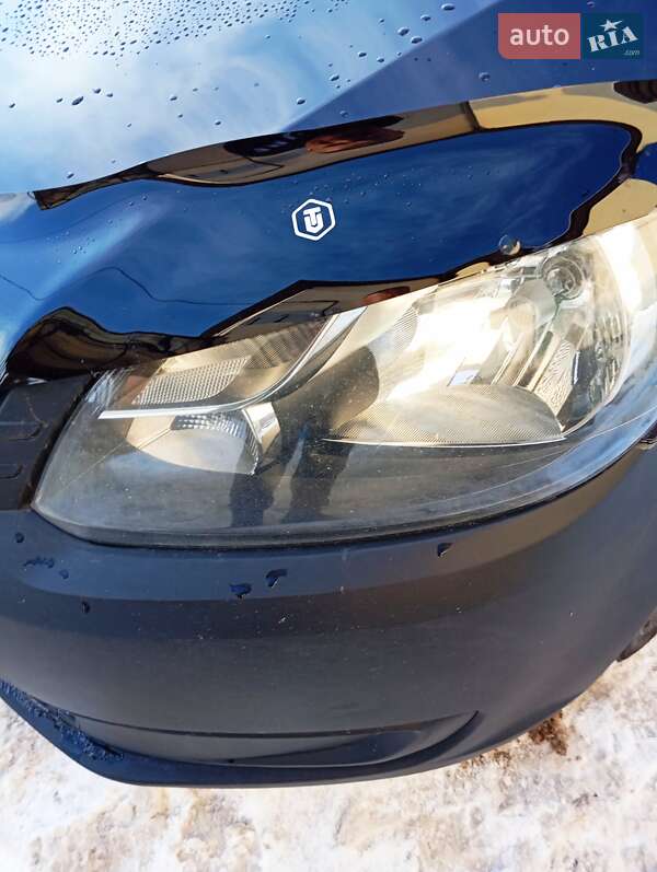 Мінівен Volkswagen Caddy 2011 в Чернігові