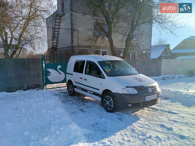 Минивэн Volkswagen Caddy 2009 в Бердичеве