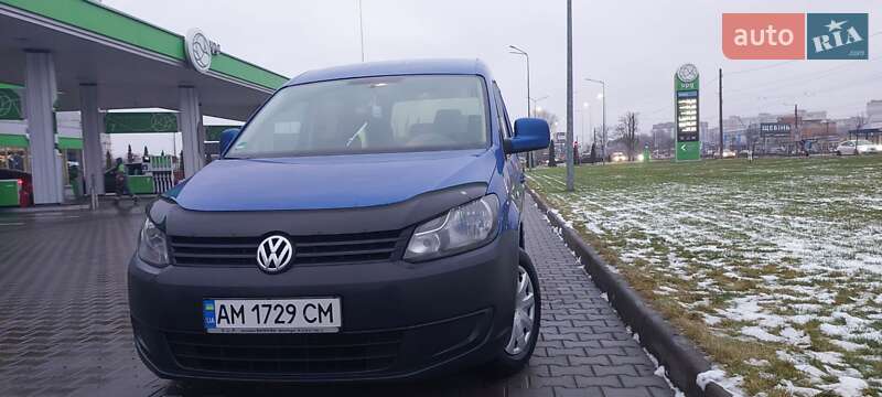 Volkswagen Caddy 2011