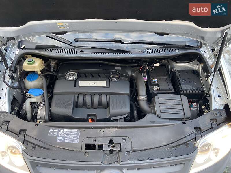 Мінівен Volkswagen Caddy 2008 в Києві