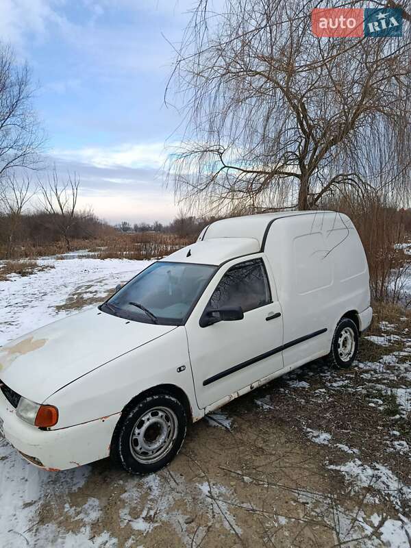 Вантажний фургон Volkswagen Caddy 1996 в Чернівцях