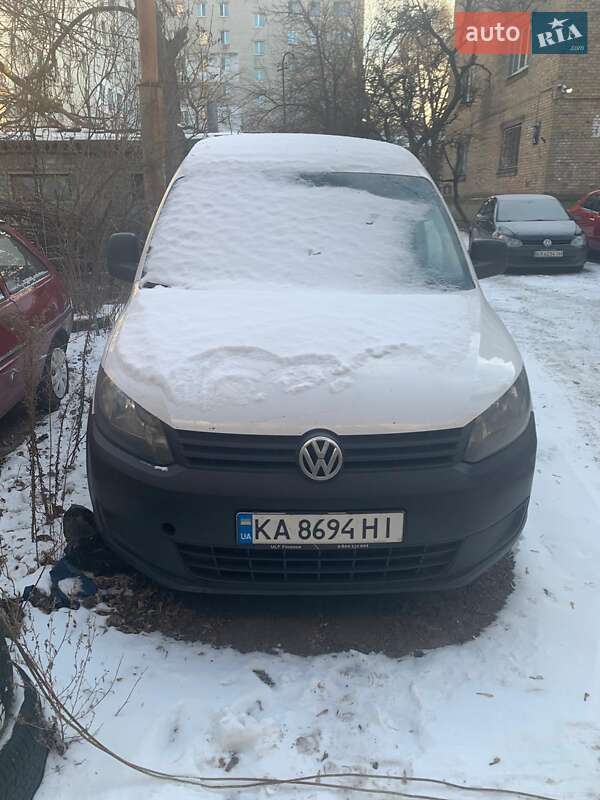 Грузовой фургон Volkswagen Caddy 2014 в Киеве