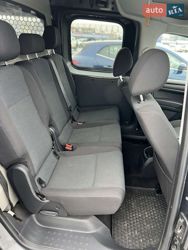Мінівен Volkswagen Caddy 2019 в Чернівцях
