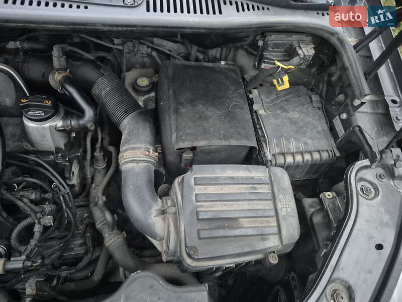 Минивэн Volkswagen Caddy 2011 в Киеве