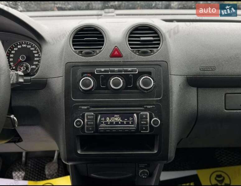 Минивэн Volkswagen Caddy 2015 в Виноградове