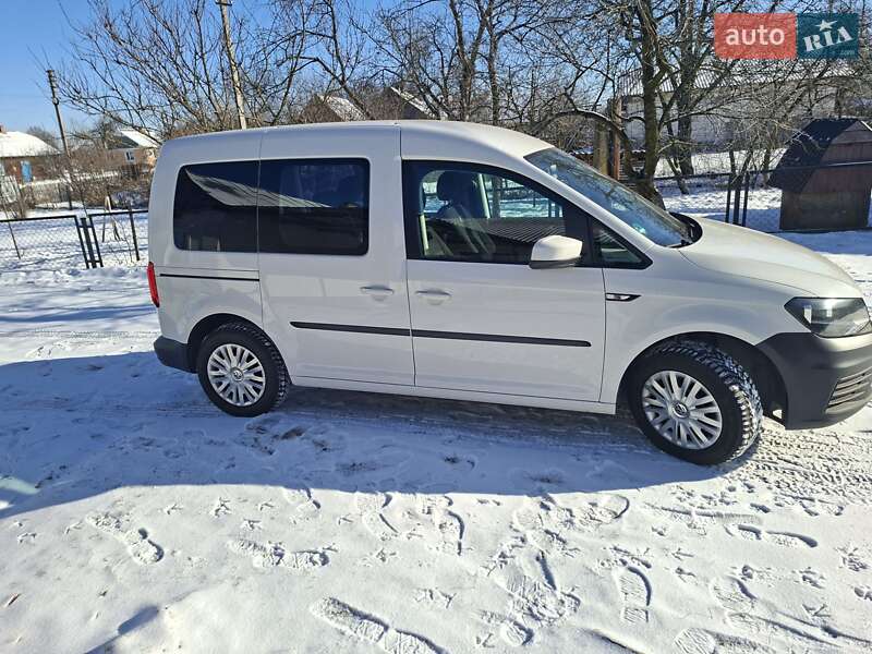 Минивэн Volkswagen Caddy 2015 в Луцке
