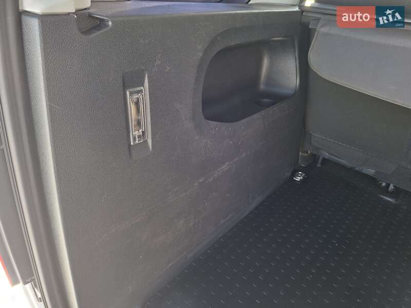 Минивэн Volkswagen Caddy 2015 в Луцке