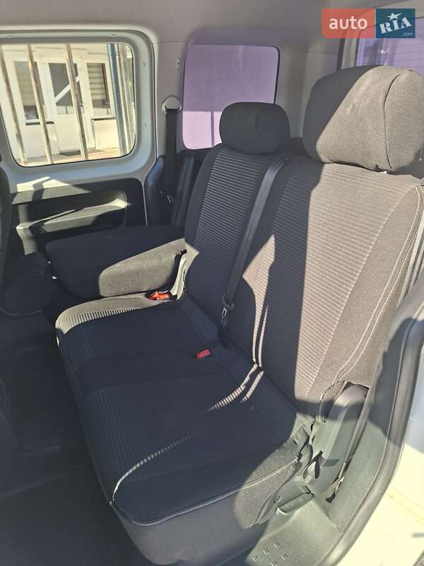 Минивэн Volkswagen Caddy 2015 в Луцке