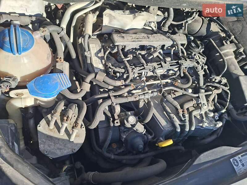 Минивэн Volkswagen Caddy 2015 в Луцке