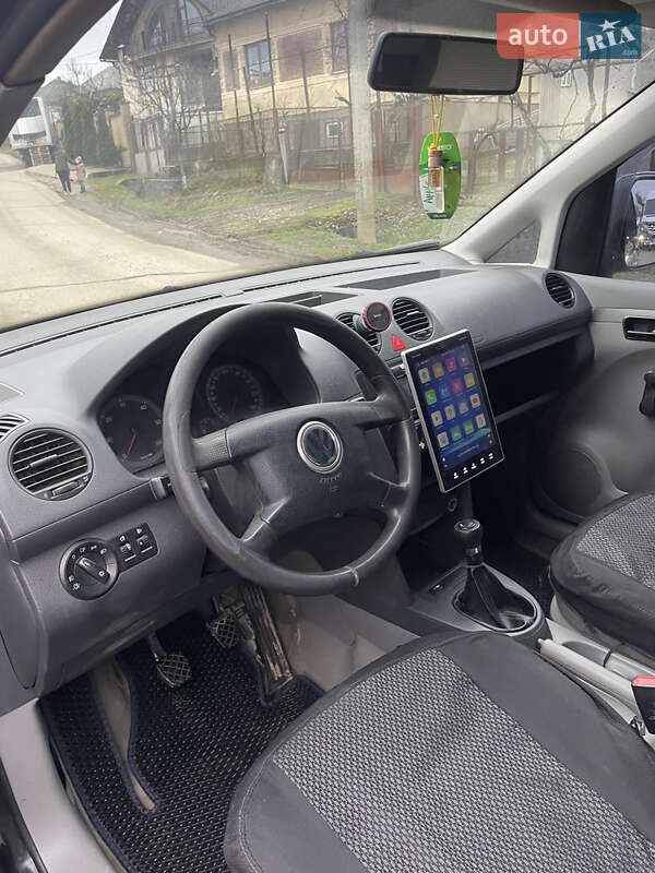 Минивэн Volkswagen Caddy 2004 в Виноградове
