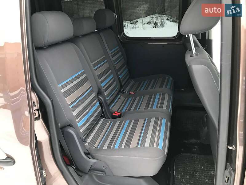 Минивэн Volkswagen Caddy 2011 в Харькове