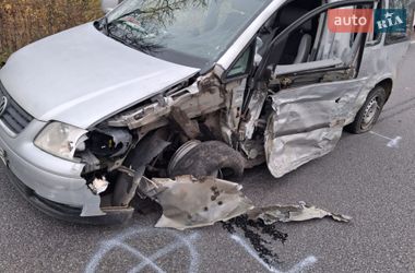 Минивэн Volkswagen Caddy 2007 в Черновцах