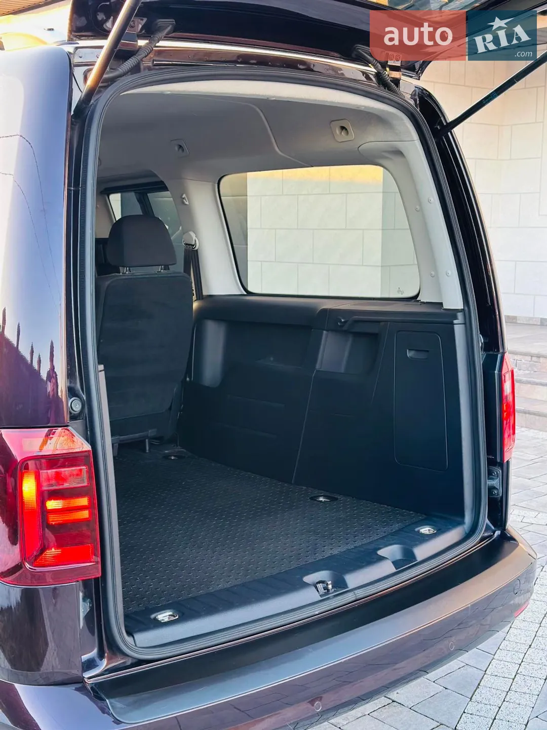 2017 Volkswagen Caddy - мініатюра 32