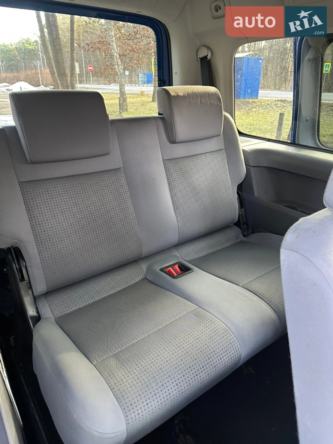 2010 Volkswagen Caddy - мініатюра 33