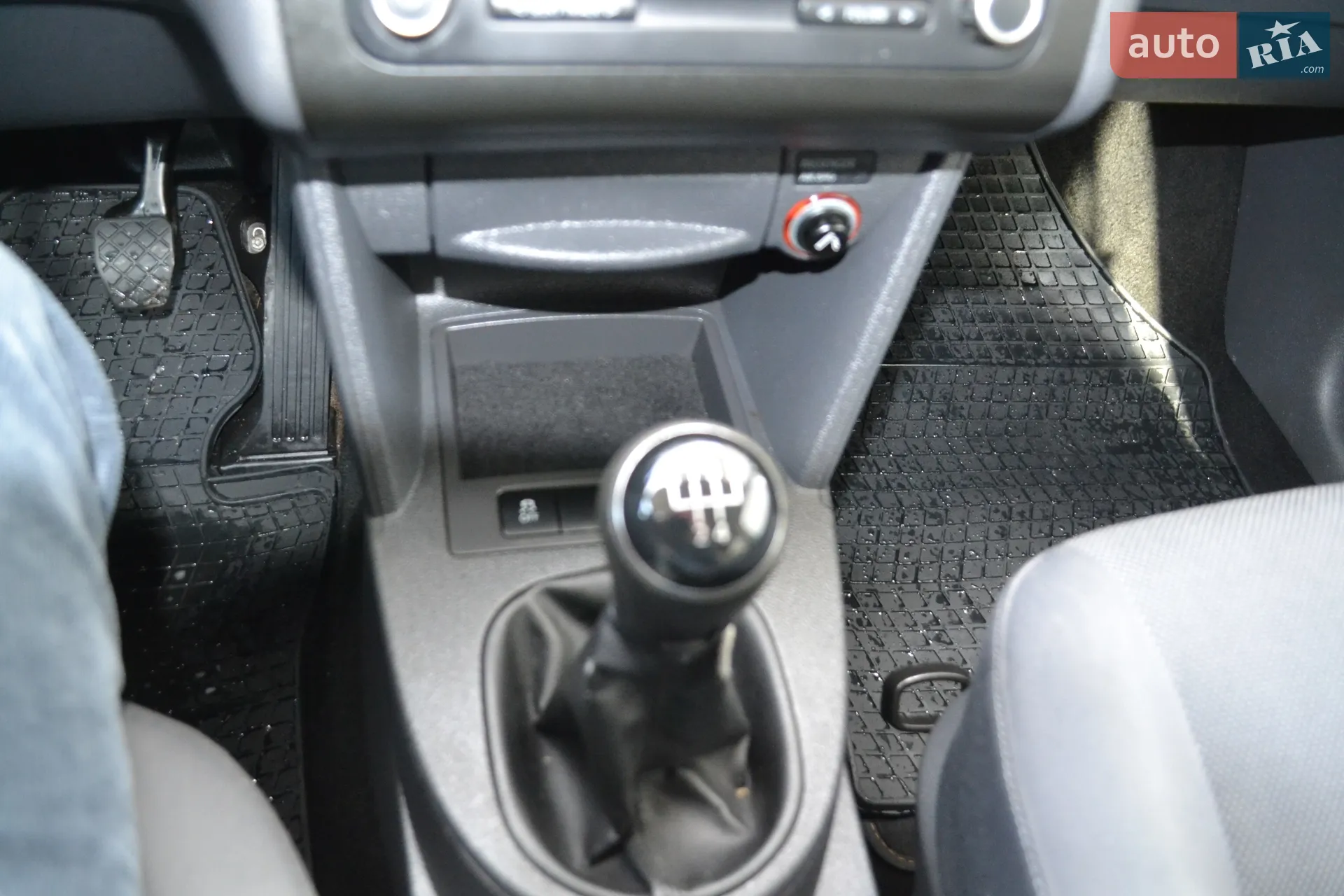 2013 Volkswagen Caddy - мініатюра 38