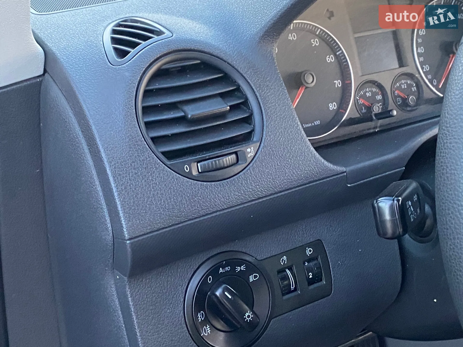 2010 Volkswagen Caddy - мініатюра 28