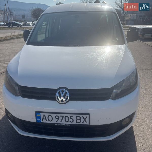 Минивэн Volkswagen Caddy 2014 в Тячеве