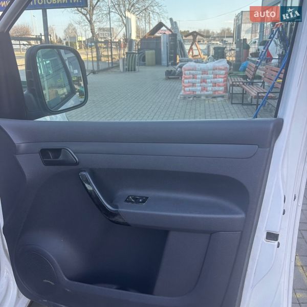 Минивэн Volkswagen Caddy 2014 в Тячеве