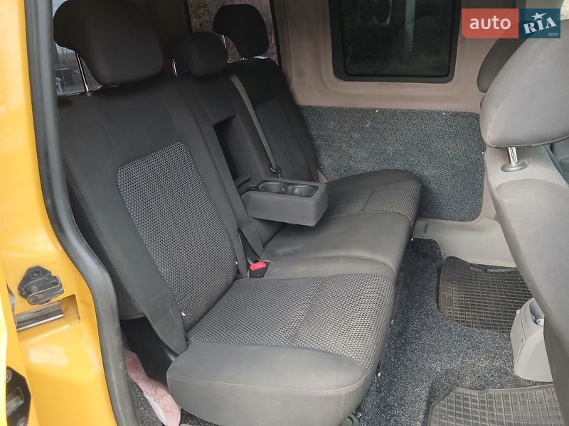 Минивэн Volkswagen Caddy 2007 в Гадяче