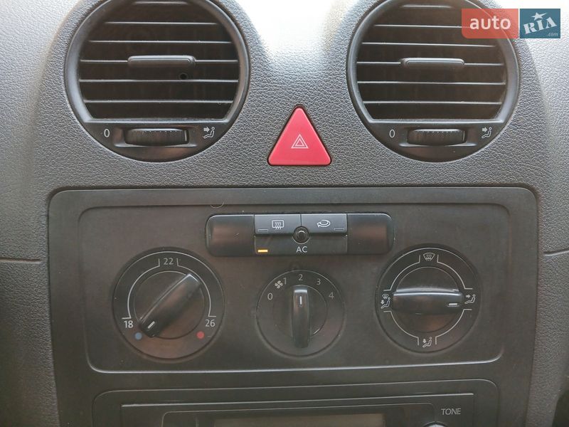 Минивэн Volkswagen Caddy 2007 в Гадяче