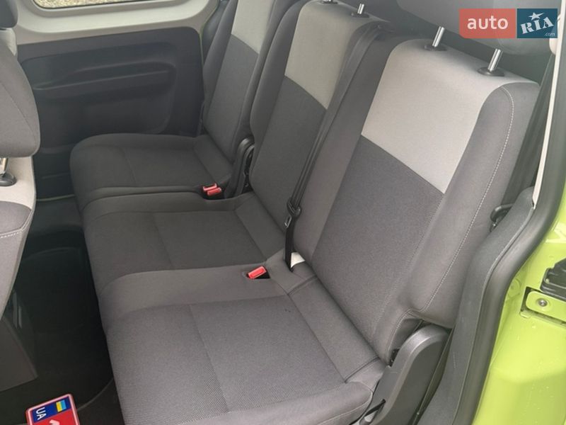 Мінівен Volkswagen Caddy 2013 в Надвірній