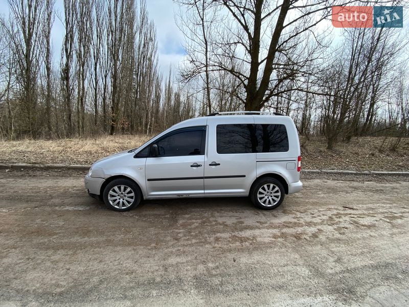 Минивэн Volkswagen Caddy 2010 в Буче