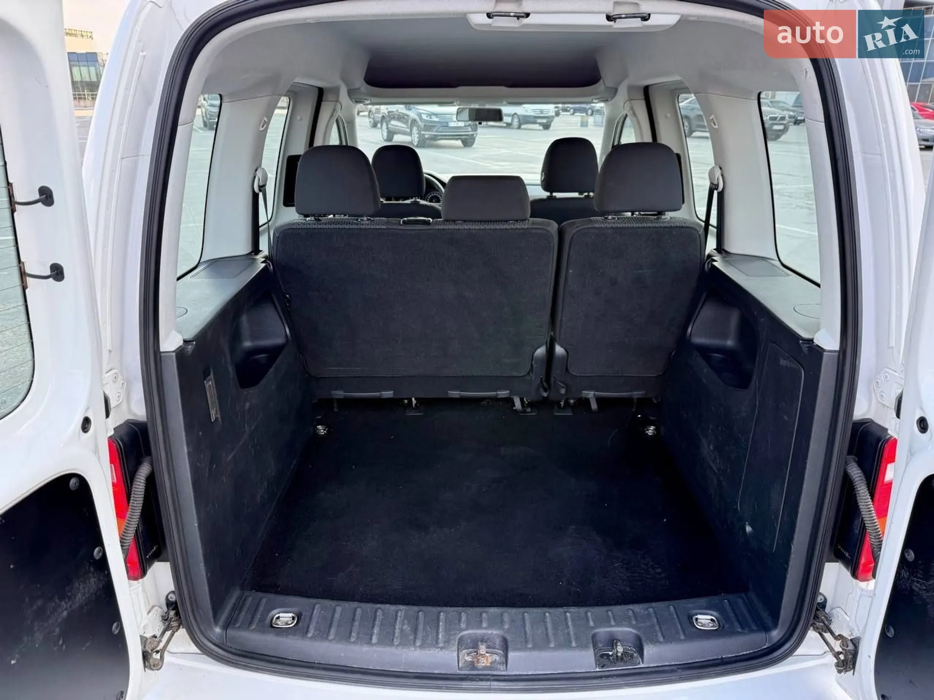 2018 Volkswagen Caddy - мініатюра 23