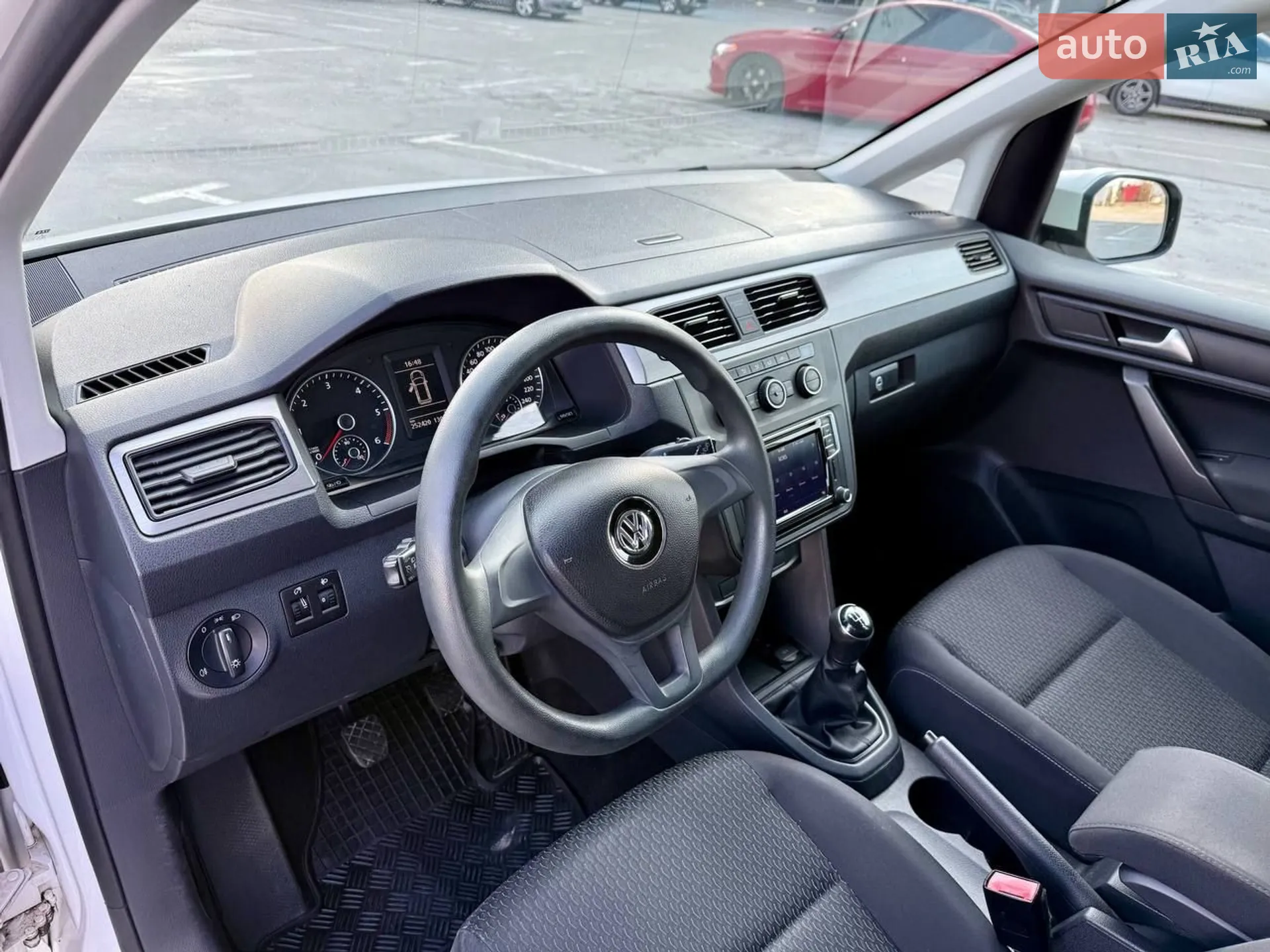2018 Volkswagen Caddy - мініатюра 25