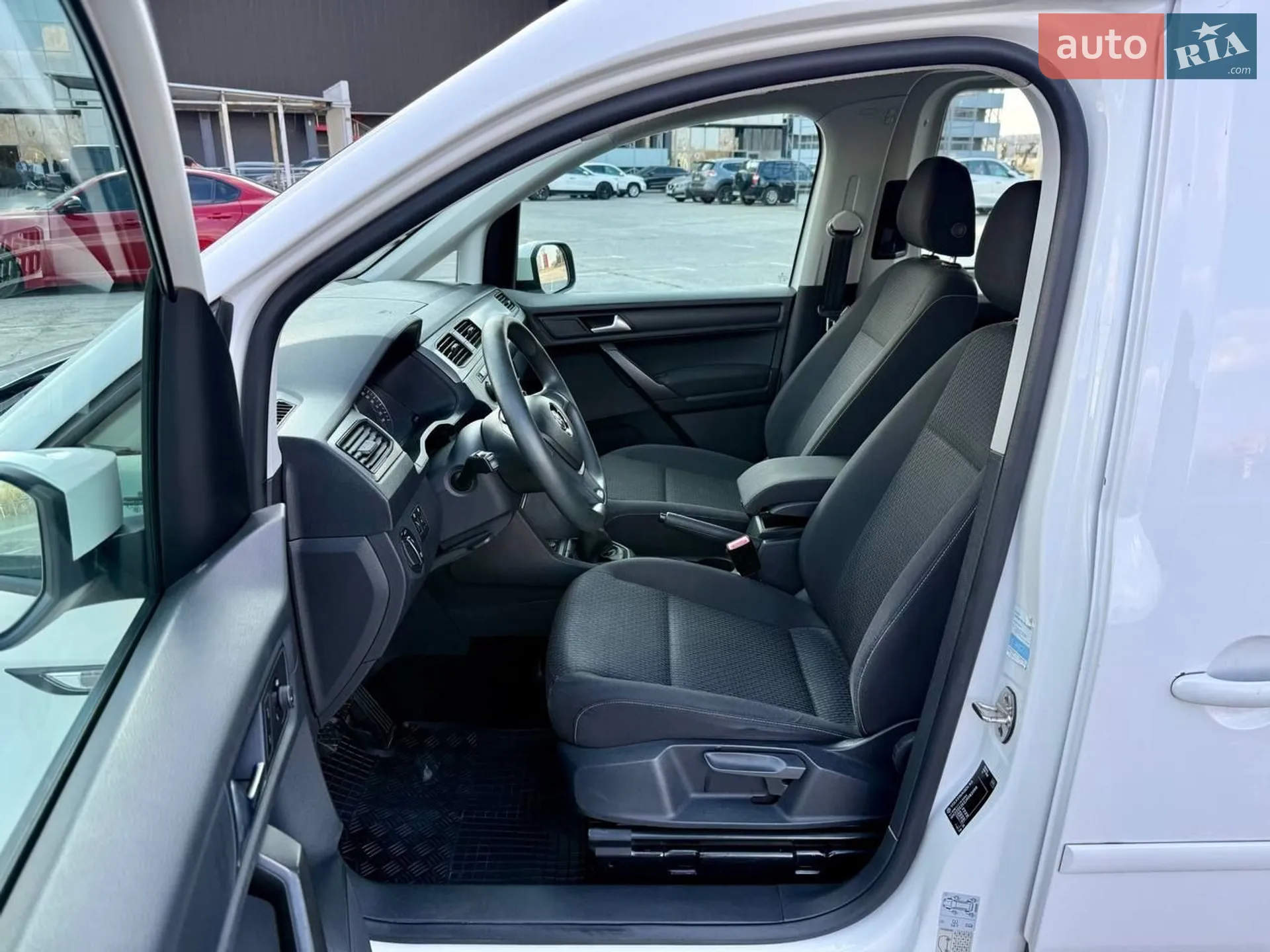 2018 Volkswagen Caddy - мініатюра 30