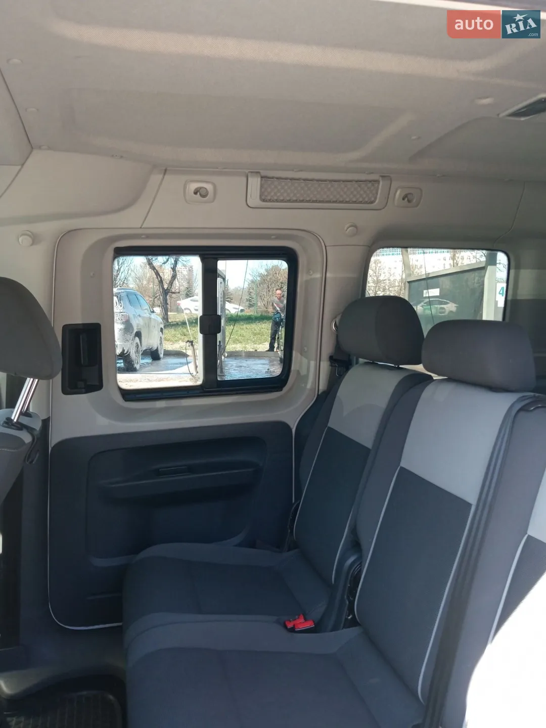 2010 Volkswagen Caddy - мініатюра 15