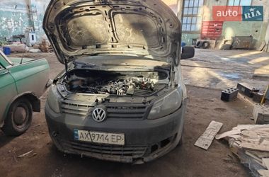Вантажний фургон Volkswagen Caddy 2012 в Гадячі