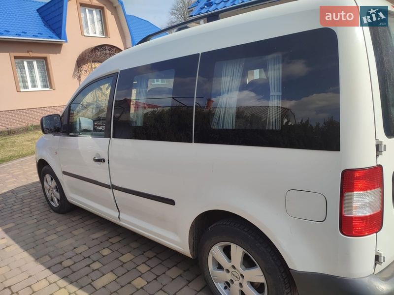 Минивэн Volkswagen Caddy 2008 в Черновцах