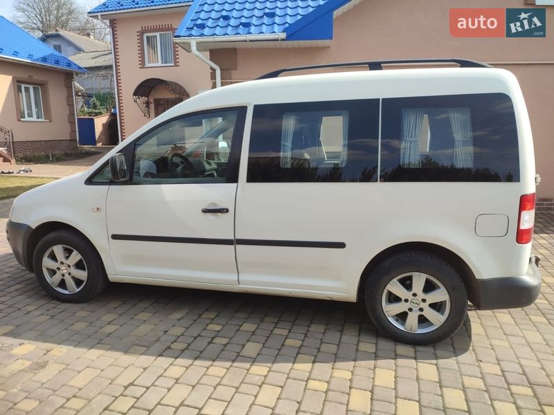 Минивэн Volkswagen Caddy 2008 в Черновцах