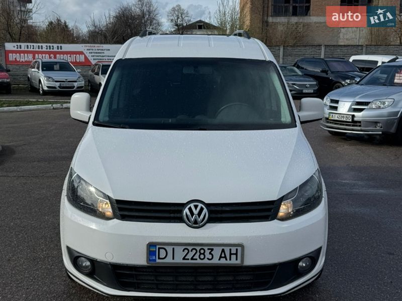 Минивэн Volkswagen Caddy 2011 в Каменке