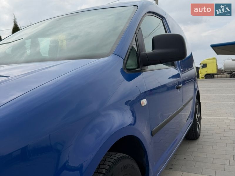 Вантажний фургон Volkswagen Caddy 2008 в Кам'янець-Подільському