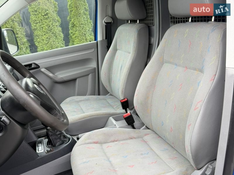 Вантажний фургон Volkswagen Caddy 2008 в Кам'янець-Подільському