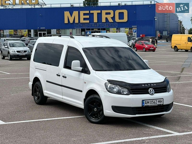 Volkswagen Caddy 2011