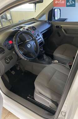 Минивэн Volkswagen Caddy 2006 в Монастырище