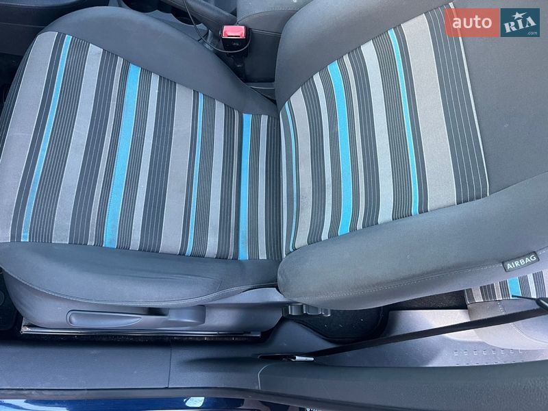 Минивэн Volkswagen Caddy 2011 в Лубнах