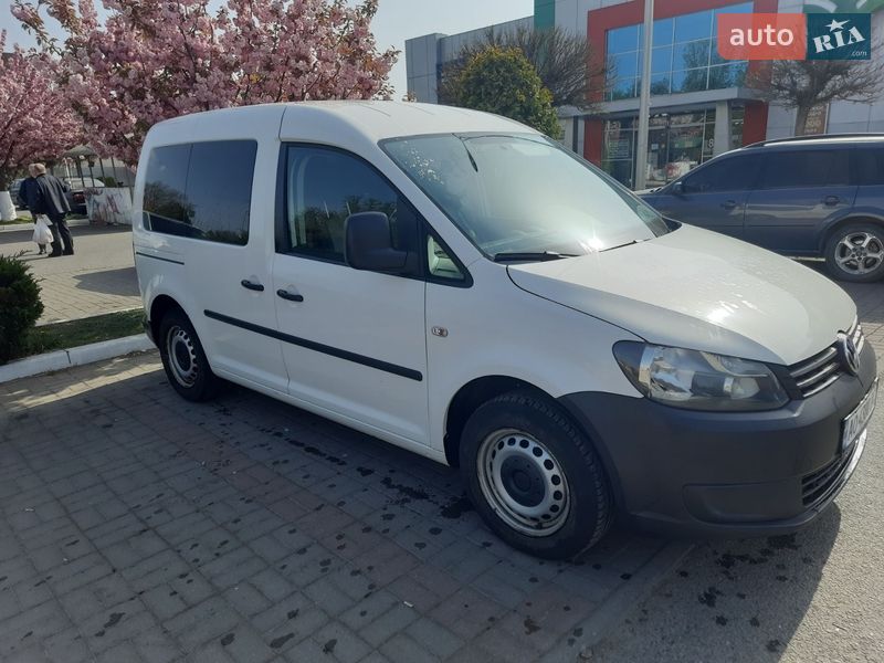 Минивэн Volkswagen Caddy 2013 в Ужгороде